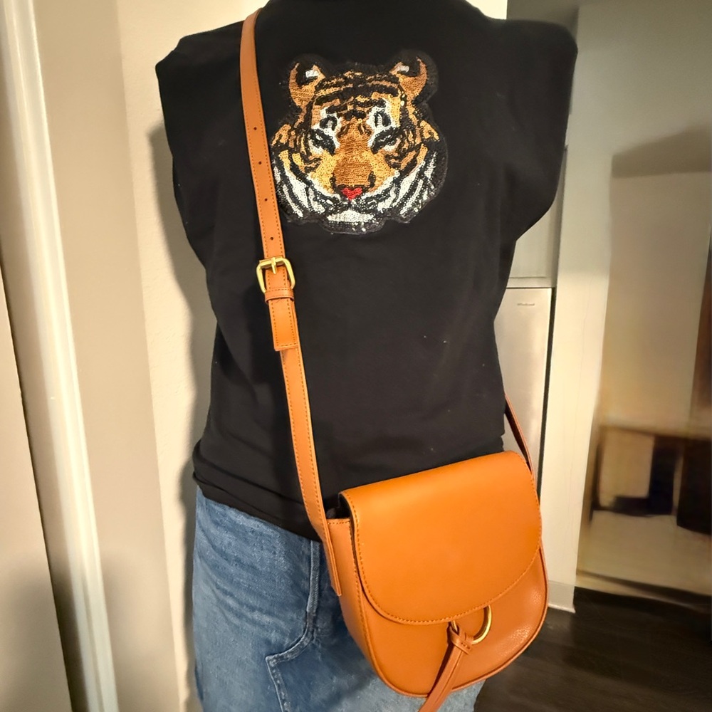 Nylon Apparel Black Sequin Tiger Tee — Made in USA | Size L